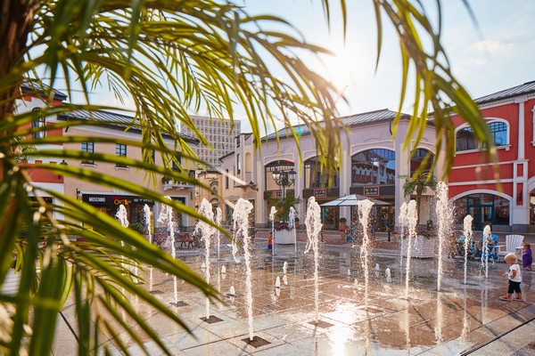 После снятия ограничений Outlet Village «Белая дача» фиксирует прошлогодний уровень посещаемости