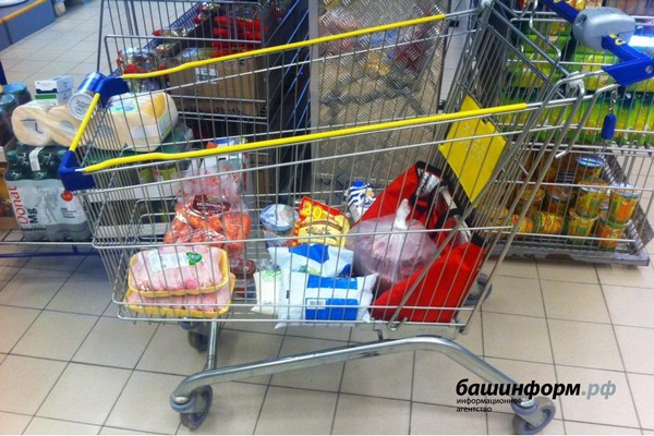 В Башкирии в феврале цены на спортивные костюмы выросли на 3,8%, а на обувь — снизились на 4,1% В Башкирии в феврале цены на спортивные костюмы выросли на 3,8%, а на обувь — снизились на 4,1%