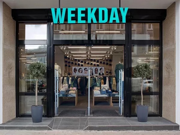 Шведский бренд Weekday запустил онлайн-магазин одежды для российских покупателей Шведский бренд Weekday запустил онлайн-магазин одежды для российских покупателей