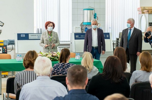 Глава Истры посетила предприятие «Дедовский текстиль»